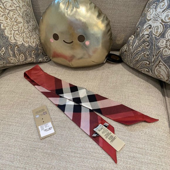 SOLD Burberry Twilly SOLD - Picture 6 of 7